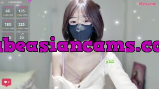 -Hell0 -Kitty Camshow From stripchat 11-5-2025 | Tubeasiancams